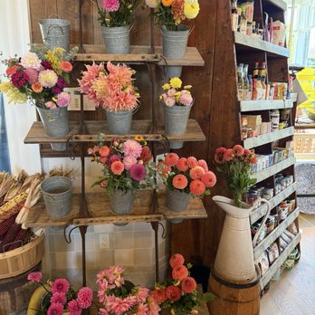 Sagaponack General Store - Grocery Near Me - Sagaponack, New York Sagaponack General Store - Grocery Near Me - Sagaponack, New York
