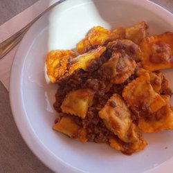 Trattoria Regina - Raviolini con ragù