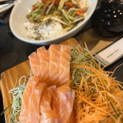 Akari - Sushi
