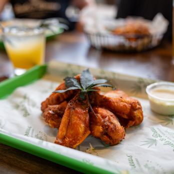 Buds and Brews - Sports Bars Near Me - Memphis, Tennessee Buds and Brews - Sports Bars Near Me - Memphis, Tennessee