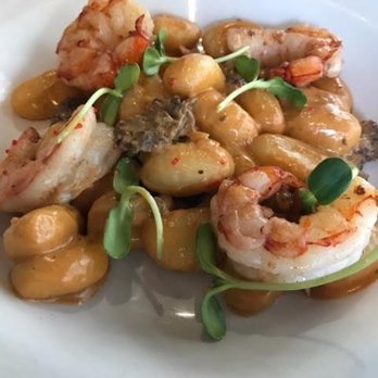 L'Échaudé - gnocchi with shrimp, morel mushrooms and lobster sauce - French Near Me - Quebec City, Quebec