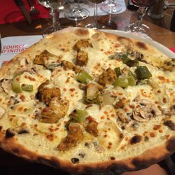 La Pignata - Pizza fermiere (creme, poireaux, poulet, champignons et chevre)