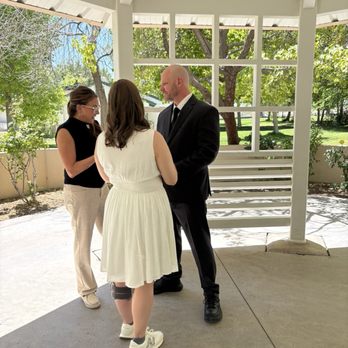 The Gypsy Mobile Minister - Exchanging vows at Floyd Lamb Park - Officiants Near Me - Las Vegas, Nevada The Gypsy Mobile Minister - Exchanging vows at Floyd Lamb Park - Officiants Near Me - Las Vegas, Nevada