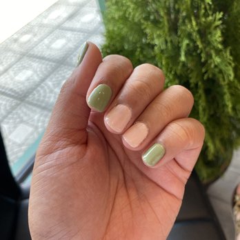 Johnny's Nails - Nail Salons Near Me - Bayside, New York
