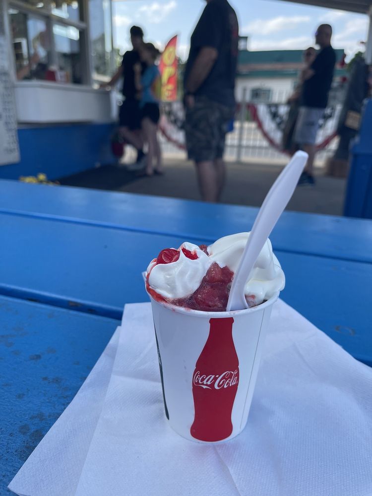 RAPID RIVER DAIRY FLO 19 Photos 7875 Hwy US 2, Rapid River