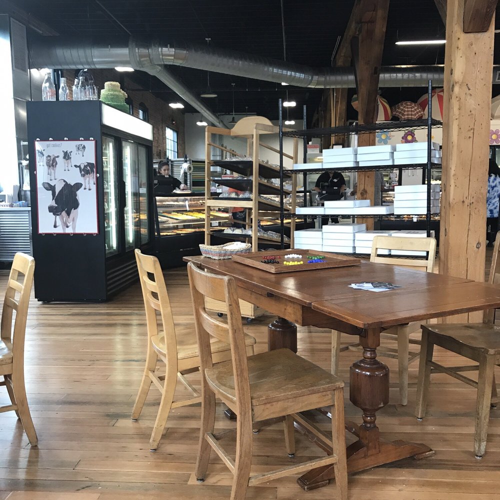 Trefzger's Bakery - Bakeries Near Me - Peoria Heights, Illinois Trefzger's Bakery - Bakeries Near Me - Peoria Heights, Illinois