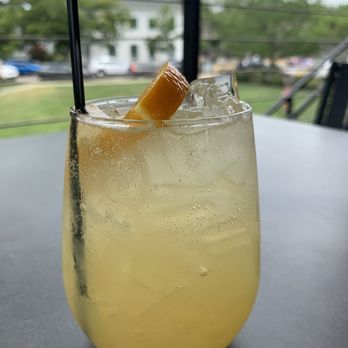 The Butler - Peach spritz - American Near Me - Saugatuck, Michigan
