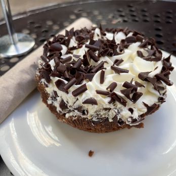 Urth Caffé-Pasadena - Banana Cream Pie - Cafes Near Me - Pasadena, California Urth Caffé-Pasadena - Banana Cream Pie - Cafes Near Me - Pasadena, California
