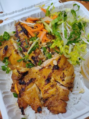 Le Petit Saigon by null