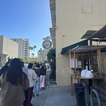 Alta Coffee - Outside patio window - Coffee & Tea Near Me - Newport Beach, California