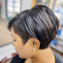 Hanna Jade Beauty Bar - Short Sexy Pixie haircut done by Vee