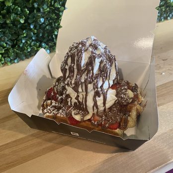 Waffles & Cream - Belgium Delight Liege Waffle - Waffles Near Me - Richmond, California