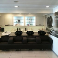 Saloon Black