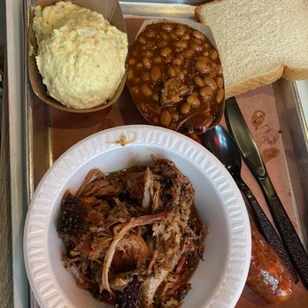 Killen's Barbecue - Pulled Pork and Homemade Pork & Beef Sausage - Barbeque Near Me - Pearland, Texas Killen's Barbecue - Pulled Pork and Homemade Pork & Beef Sausage - Barbeque Near Me - Pearland, Texas