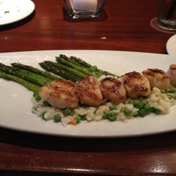 Seasons 52 - Scallops, asparagus, and lemon risotto - New American Near Me - Costa Mesa, California Seasons 52 - Scallops, asparagus, and lemon risotto - New American Near Me - Costa Mesa, California