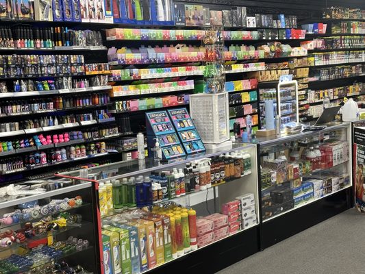 the spot market & tobacco smoke THE SPOT SMOKE SHOP - Updated May 2026 - 10 Photos - 1014 E Manchester Ave,  Los Angeles, California - Tobacco Shops