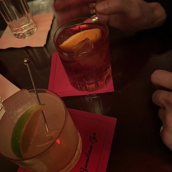 Bemelmans Bar - Cocktail Bars Near Me - New York, New York