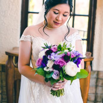 Gold Finch Florals - Bridal bouquet - Floral Designers Near Me - Laguna Beach, California