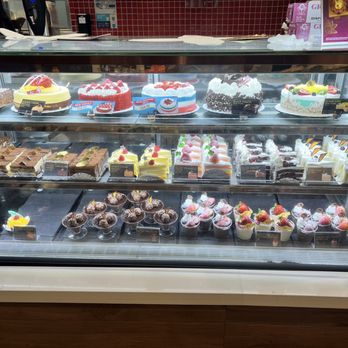 85°C Bakery Cafe-Irvine - More pastries - Coffee & Tea Near Me - Irvine, California 85°C Bakery Cafe-Irvine - More pastries - Coffee & Tea Near Me - Irvine, California