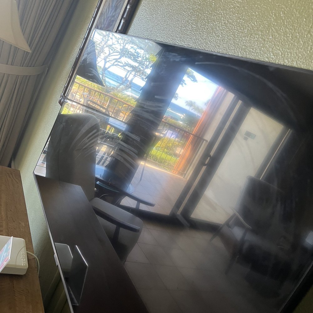 "Cleaned" tv from upon checking in. Sorry but this is terrible. "Cleaned" tv from upon checking in. Sorry but this is terrible.