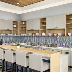 Hyatt Place Virginia Beach / Oceanfront - Breakfast Area