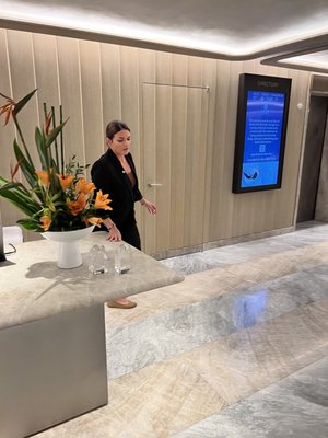 Hotel AKA Brickell by null