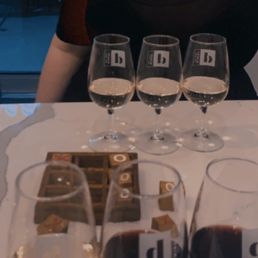 Delicious wine flights! Delicious wine flights!