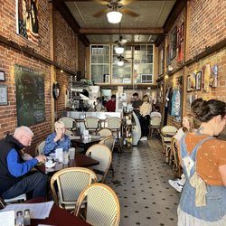 Le Cornucopia Cafe - Inside
