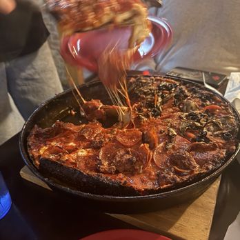 Pequod's Pizza - Pizza Near Me - Chicago, Illinois Pequod's Pizza - Pizza Near Me - Chicago, Illinois