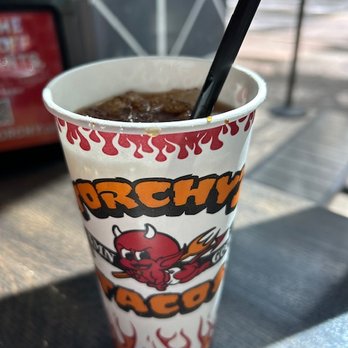 Torchy's Tacos - Yet ANOTHER totally flat fountain soda. You'd think I'd learn by now: don't waste money on sodas! - Tacos Near Me - Austin, Texas