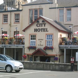 City Hotel