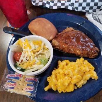 Side Car Cafe - Lunch plate with country fried pork chop, salad, macaroni and cheese, side salad with Italian dressing, and dinner roll - American Near Me - Memphis, Tennessee