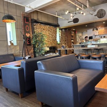 Pizza 44 - Pizza Near Me - Burlington, Vermont