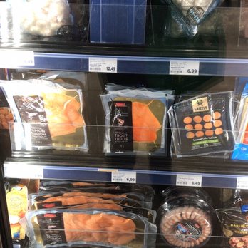Metro - Grocery Near Me - Montreal, Quebec