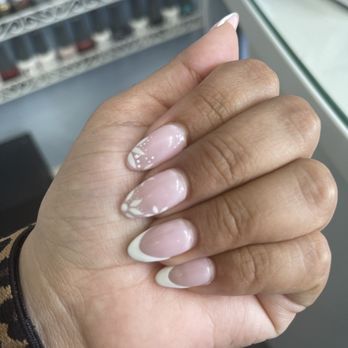 P Nails - Nail Salons Near Me - Los Angeles, California