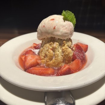 131 MAIN Restaurant - Strawberry Shortcake - American Near Me - Cornelius, North Carolina 131 MAIN Restaurant - Strawberry Shortcake - American Near Me - Cornelius, North Carolina
