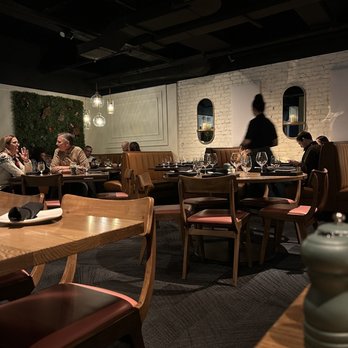 Coral - Dining area - Seafood Near Me - Greenville, South Carolina Coral - Dining area - Seafood Near Me - Greenville, South Carolina