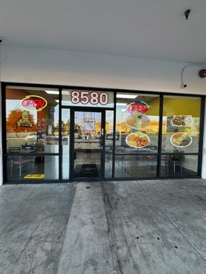 Roberto's Taco Shop by null