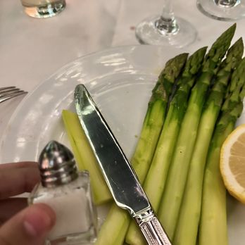 Il Cielo - Asparagus - Italian Near Me - Beverly Hills, California Il Cielo - Asparagus - Italian Near Me - Beverly Hills, California