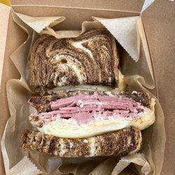 Kindred Farms Market & Bakery - Rueben