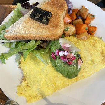 Lapisara Eatery - Garden Omelette - Breakfast & Brunch Near Me - San Francisco, California Lapisara Eatery - Garden Omelette - Breakfast & Brunch Near Me - San Francisco, California