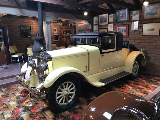 Franklin Auto Museum by null