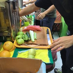 添記鮮榨果汁 - All made with fresh fruits and vegetables