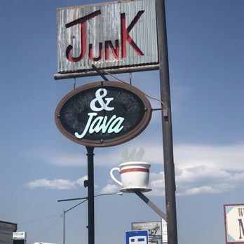 Junk & Java - Sign outside - Coffee & Tea Near Me - Springerville, Arizona