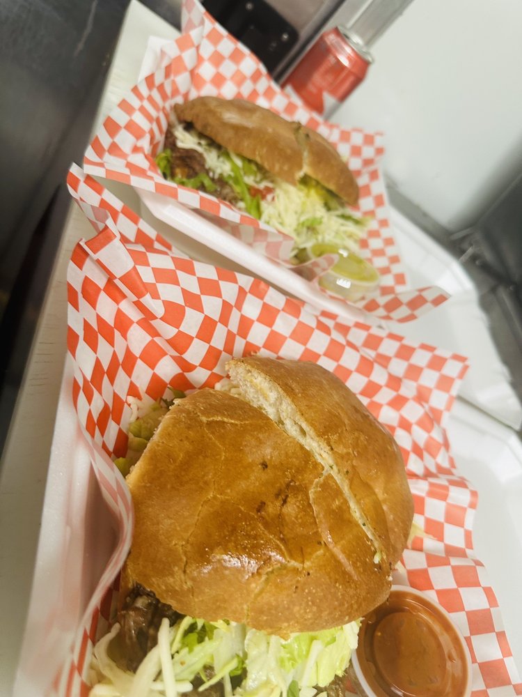 THE TROMPO KING Updated September 2024 1708 S Valley Mills, Waco, Texas Food Trucks