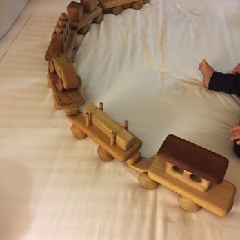 SPUNKY SKUNK - Updated December 2024 - 18 Photos & 21 Reviews - 344 N