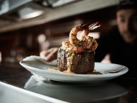 Fleming's Prime Steakhouse & Wine Bar by null