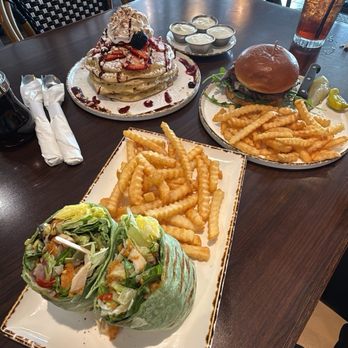 Jinky’s Cafe - Breakfast & Brunch Near Me - Los Angeles, California