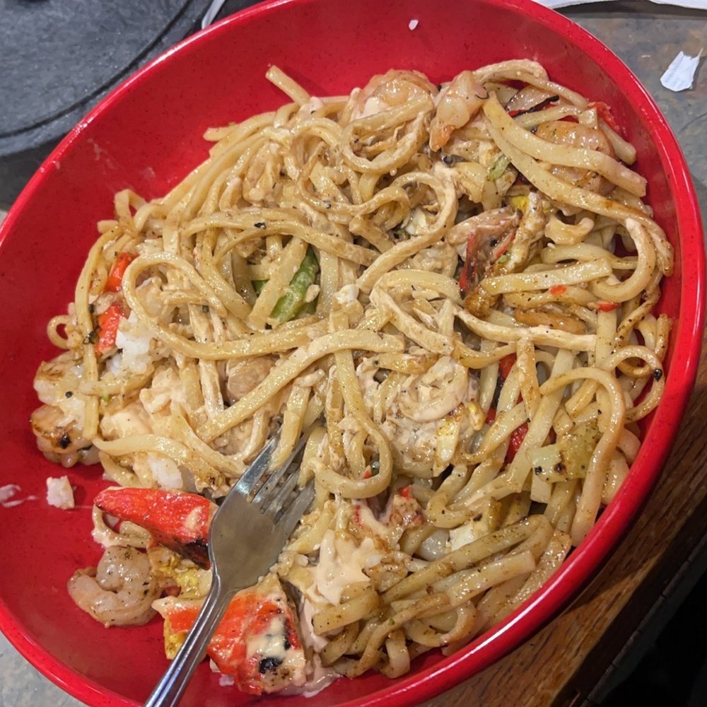 Create Your Own Bowl .. This has crab meat , shrimp , broccoli , yum yum sauce & soy sauce! Create Your Own Bowl .. This has crab meat , shrimp , broccoli , yum yum sauce & soy sauce!