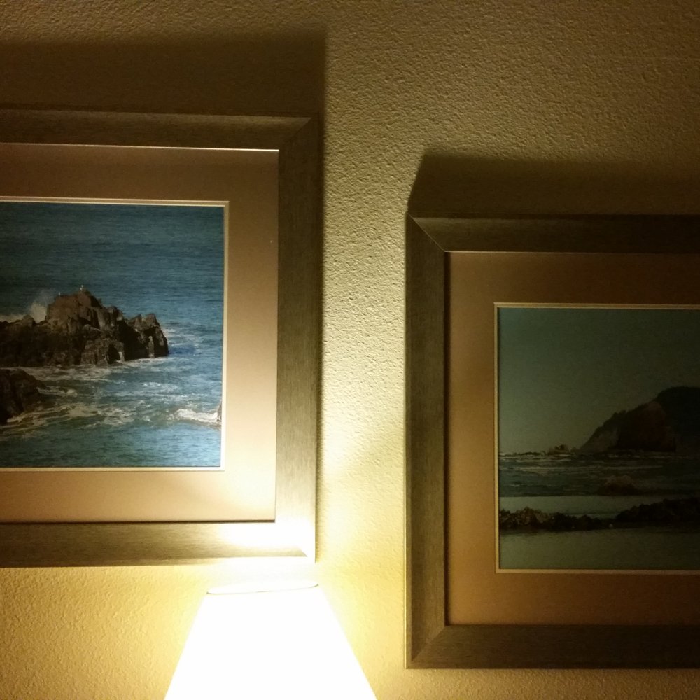 DoubleTree by Hilton Hotel Phoenix - Gilbert - Why are there pics of the ocean in my room when we are in Arizona?... weird - Hotels Near Me - Gilbert, Arizona DoubleTree by Hilton Hotel Phoenix - Gilbert - Why are there pics of the ocean in my room when we are in Arizona?... weird - Hotels Near Me - Gilbert, Arizona